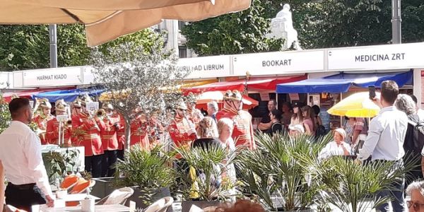 Megnyílt az Ünnepi Könyvhét