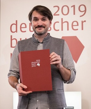 Délszláv íróháború