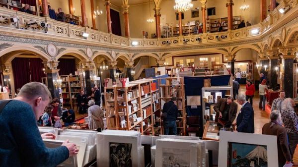 Antikvár könyvek vására