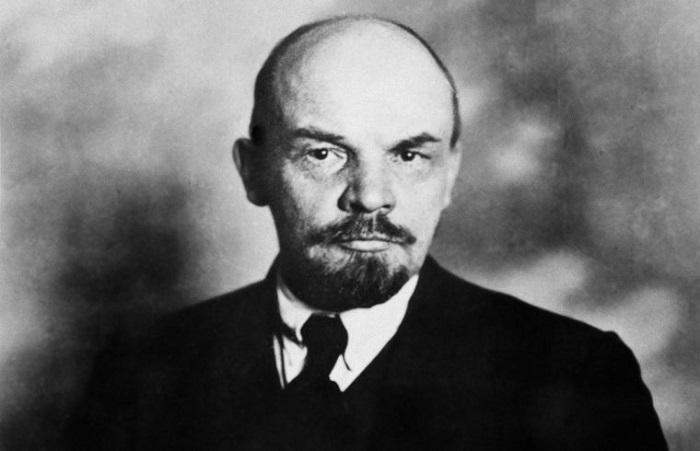 Lenin él!