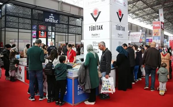 Az élet különböző perspektíváit kínálják