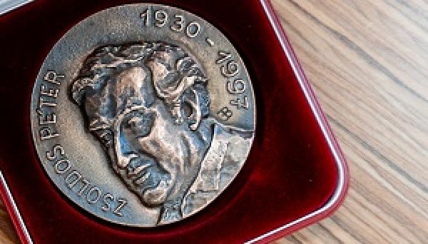 Ötletgazdag, fordulatos és szórakoztató